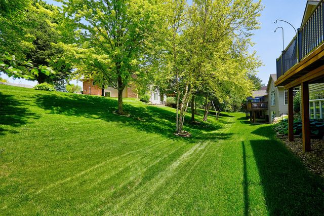 5961 Dakota Drive, West Des Moines, IA 50266
