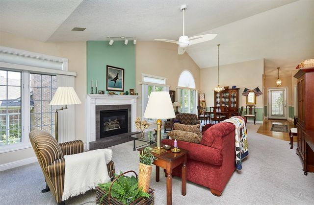 5961 Dakota Drive, West Des Moines, IA 50266