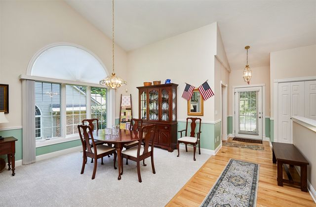 5961 Dakota Drive, West Des Moines, IA 50266