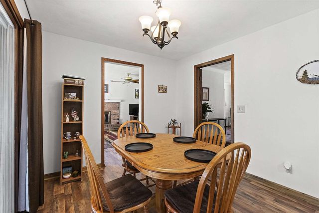 933 E CAPITOL DRIVE, Appleton, WI 54911