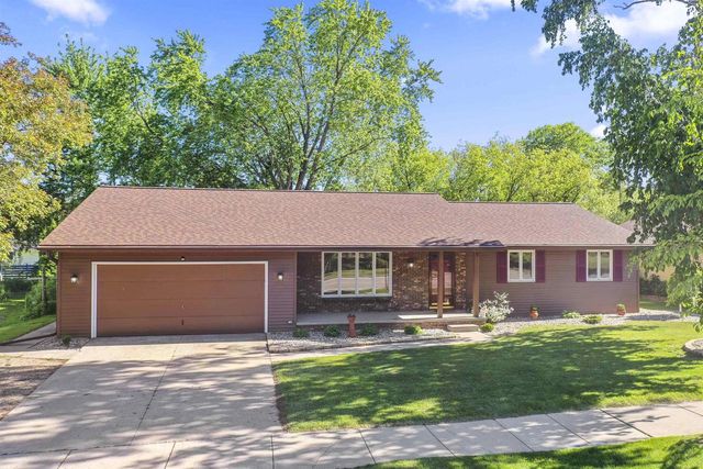 933 E CAPITOL DRIVE, Appleton, WI 54911