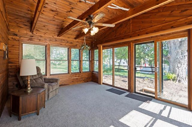 933 E CAPITOL DRIVE, Appleton, WI 54911