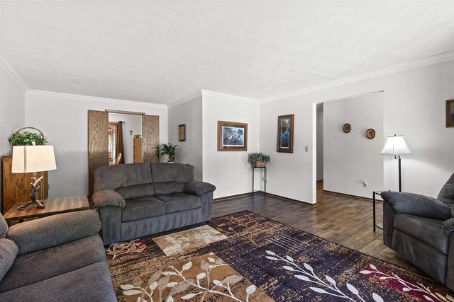 933 E CAPITOL DRIVE, Appleton, WI 54911