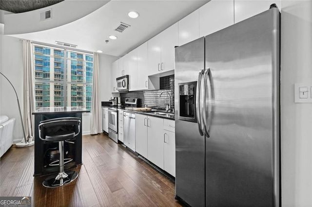 250 Pharr Road NE 1304, Atlanta, GA 30305