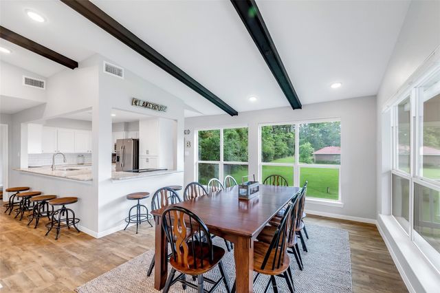 671 Lakeview Harbor, Onalaska, TX 77360