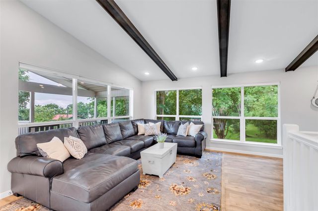 671 Lakeview Harbor, Onalaska, TX 77360