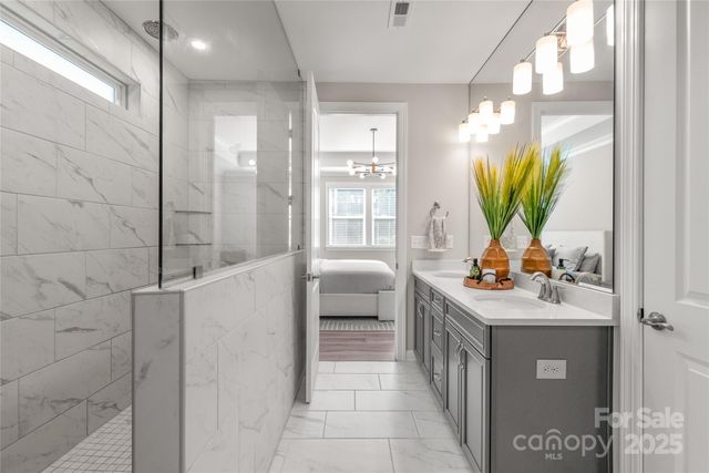 3618 Marchers Trace Drive, Charlotte, NC 28227