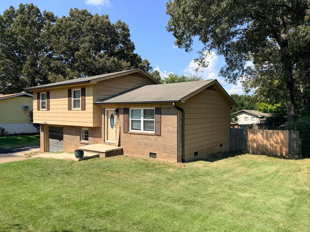 1627 Roberson Road 24, Hixson, TN 37343