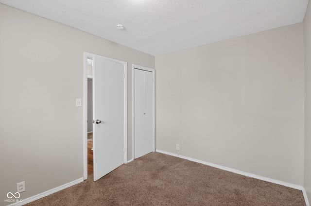 4184 N Grand Avenue, Indianapolis, IN 46226