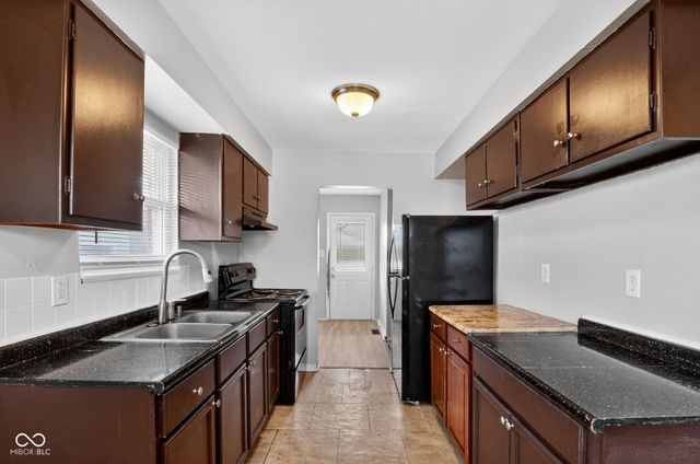 4184 N Grand Avenue, Indianapolis, IN 46226