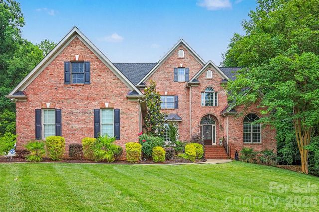 1009 Medinah Court, Waxhaw, NC 28173