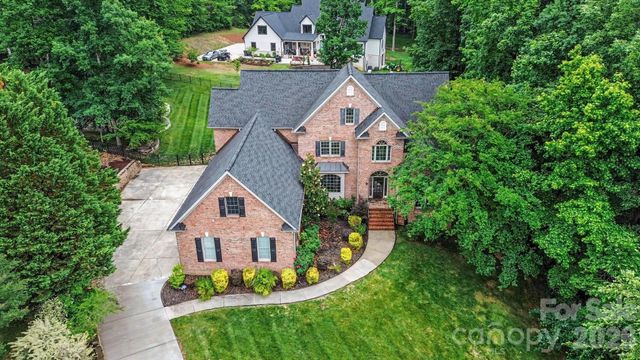 1009 Medinah Court, Waxhaw, NC 28173