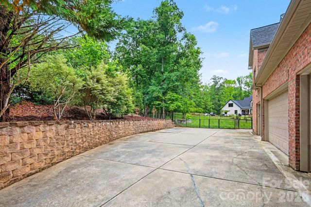 1009 Medinah Court, Waxhaw, NC 28173