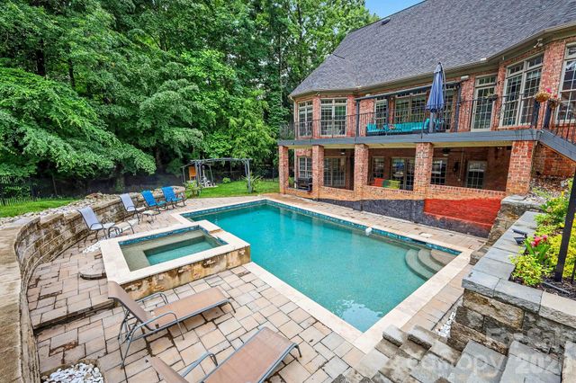 1009 Medinah Court, Waxhaw, NC 28173