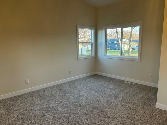 1795 50th Avenue NE, Willmar, MN 56201