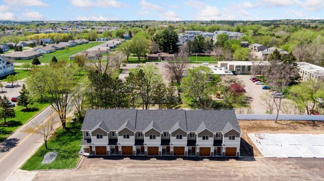 425 W 8th Street 24, New Richmond, WI 54017