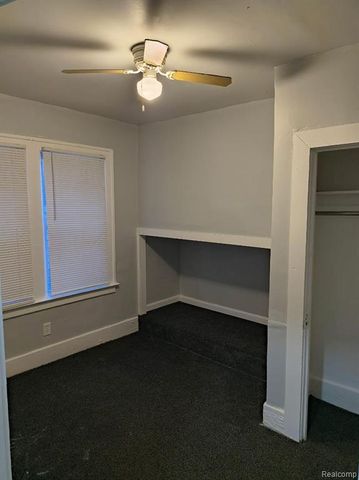 9260 Manor Street, Detroit, MI 48204