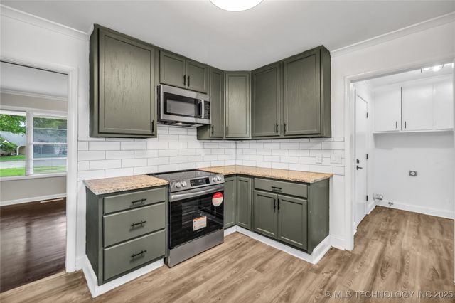 5941 S Utica Avenue, Tulsa, OK 74105