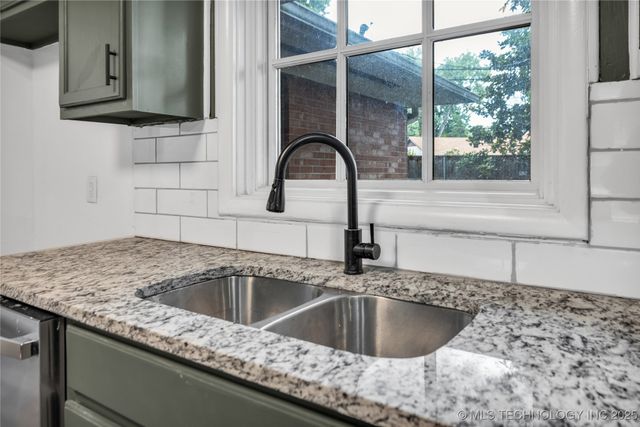 5941 S Utica Avenue, Tulsa, OK 74105