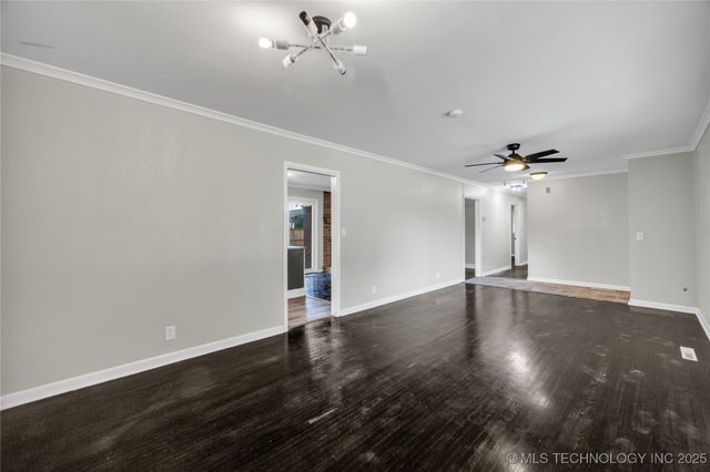 5941 S Utica Avenue, Tulsa, OK 74105