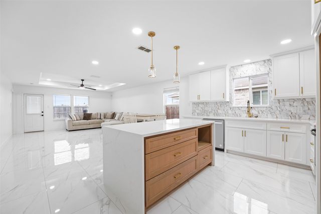 106 Abelia Drive, Fate, TX 75189