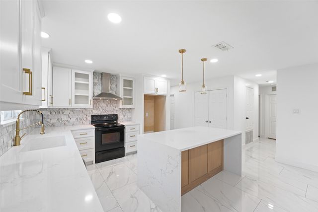 106 Abelia Drive, Fate, TX 75189