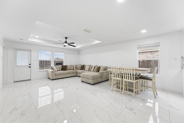 106 Abelia Drive, Fate, TX 75189