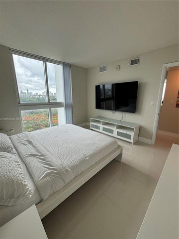 1871 NW S River Dr 801, Miami, FL 33125