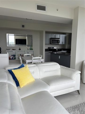 1871 NW S River Dr 801, Miami, FL 33125