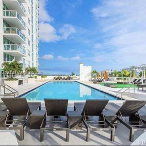 1871 NW S River Dr 801, Miami, FL 33125