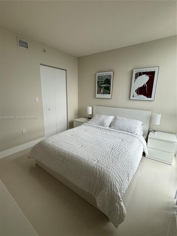 1871 NW S River Dr 801, Miami, FL 33125