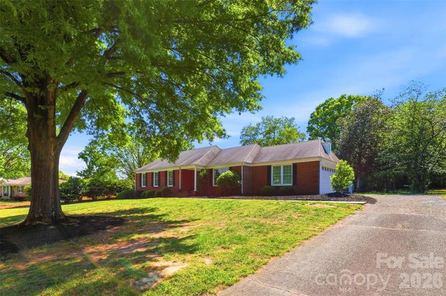 1406 Lakeview Drive, Monroe, NC 28112