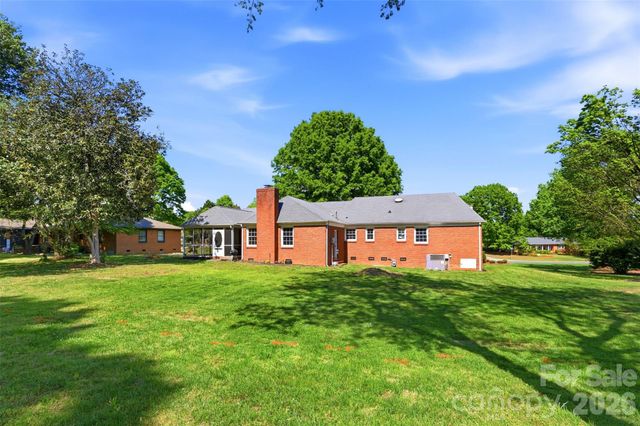 1406 Lakeview Drive, Monroe, NC 28112