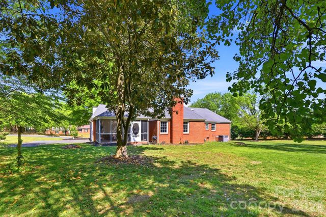 1406 Lakeview Drive, Monroe, NC 28112