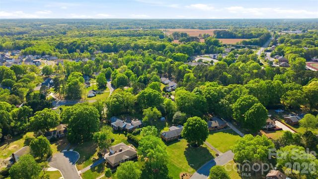 1406 Lakeview Drive, Monroe, NC 28112