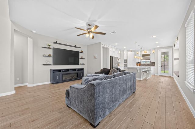866 Sendero Trail, Conroe, TX 77304