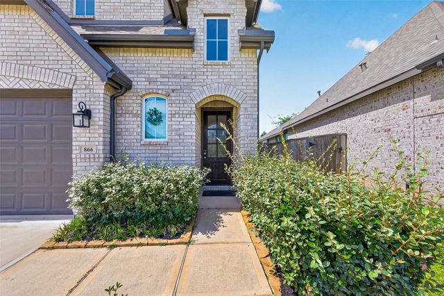 866 Sendero Trail, Conroe, TX 77304