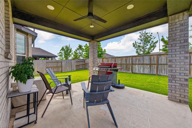 866 Sendero Trail, Conroe, TX 77304