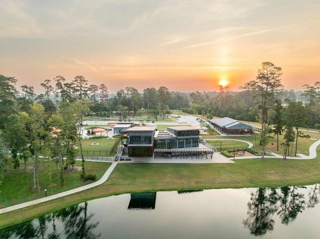 866 Sendero Trail, Conroe, TX 77304