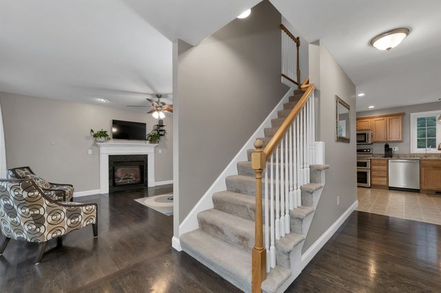 5 Berlang Road, Londonderry, NH 03053