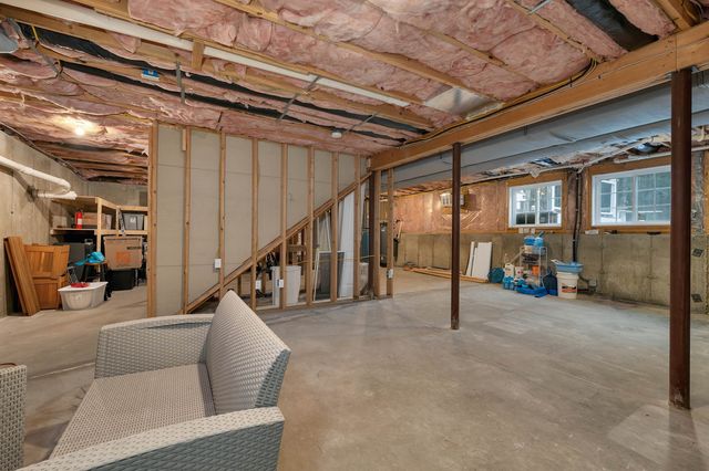 5 Berlang Road, Londonderry, NH 03053