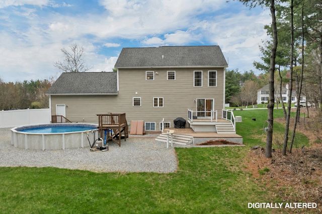 5 Berlang Road, Londonderry, NH 03053