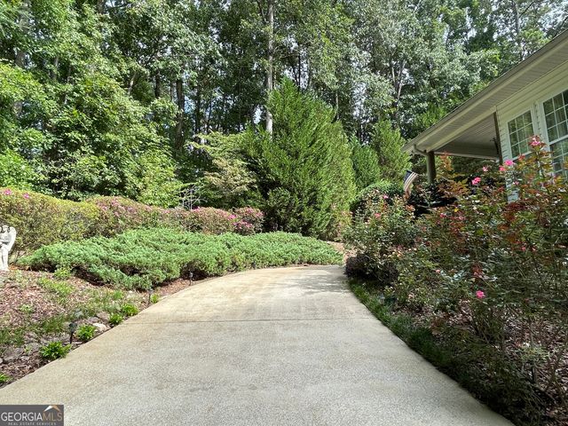 4048 Landmark Drive, Douglasville, GA 30135