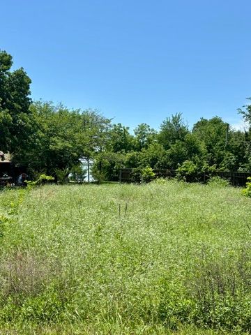 1345 Mike Road, Quinlan, TX 75474