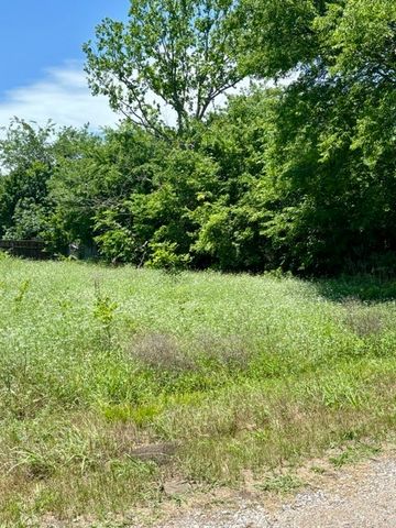 1345 Mike Road, Quinlan, TX 75474