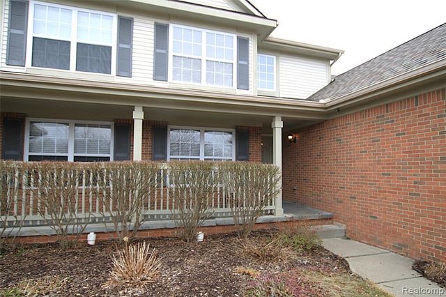 5942 Augusta Lane, Grand Blanc, MI 48439