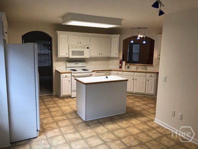 225 Lexington Circle, Athens, GA 30605