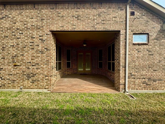 18626 Luma Cove Lane, Cypress, TX 77429