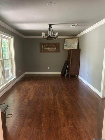 10549 Shermoor Dr, Baton Rouge, LA 70815