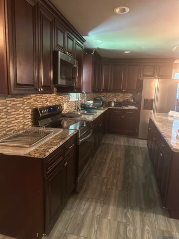 10549 Shermoor Dr, Baton Rouge, LA 70815